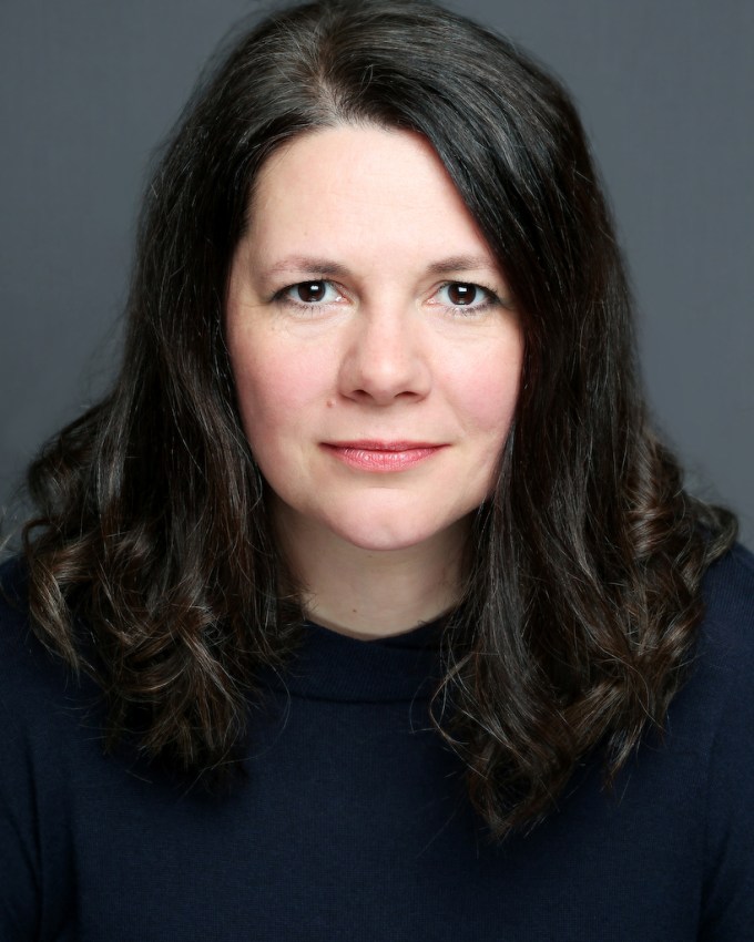 melanie-crawley-0954-colour-10x8-final-small